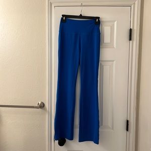 Halara royal blue flare leggings S
